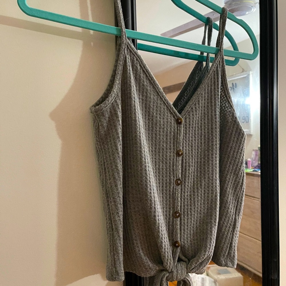 Grey tank
